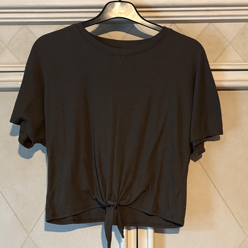 Old Navy Black Tie-Front Short Sleeve Tee